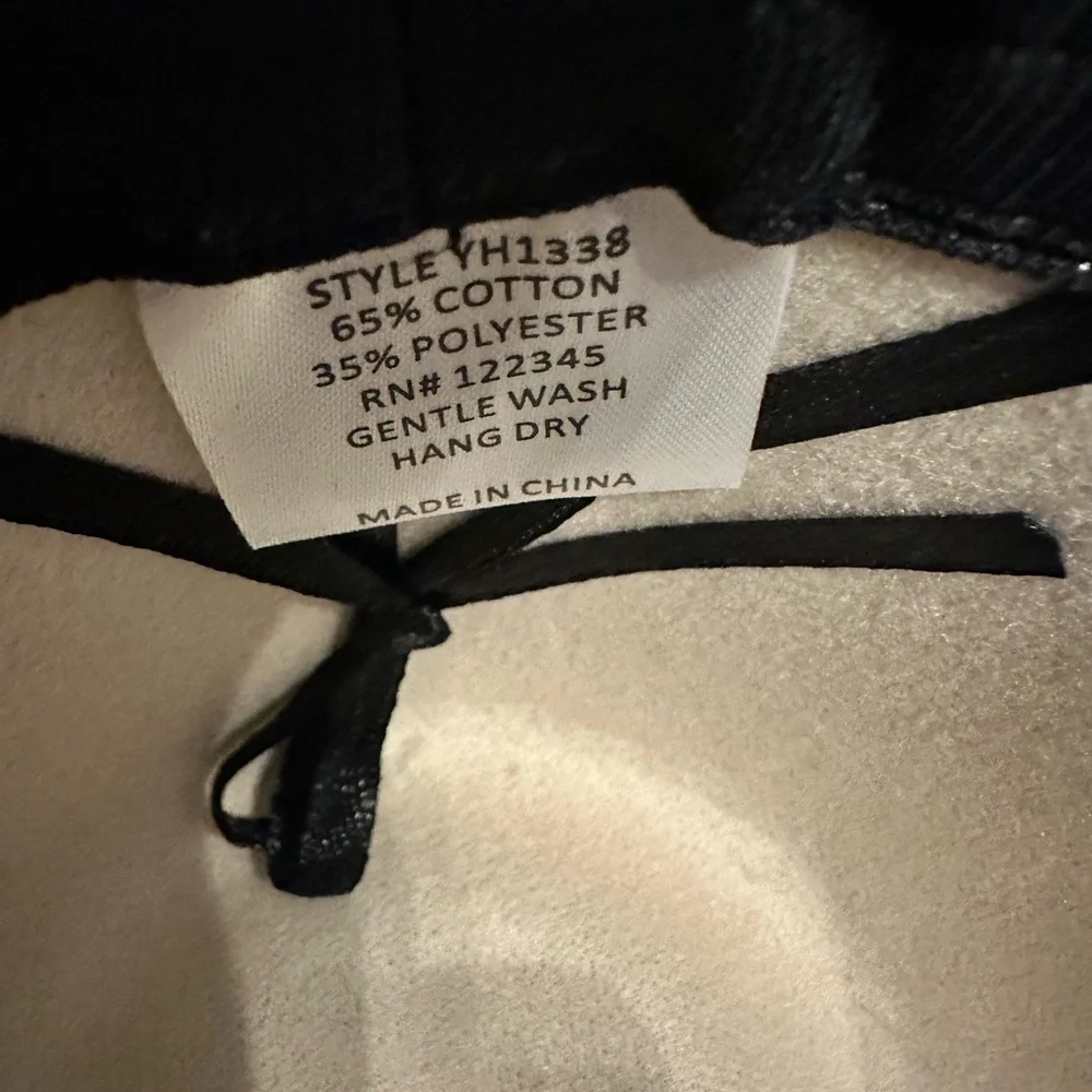 Women’s Boutique‎ Fedora Cream Hat with Black Strap